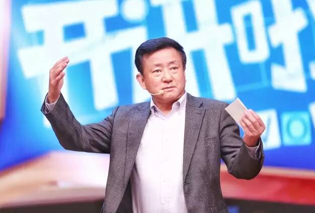 央视广告行业新闻-《开讲啦》 以前六个钱包养你们，以后是……